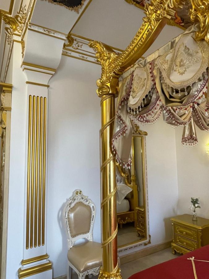 Suite Imperiale Eglise Du Couvent ナルボンヌ エクステリア 写真