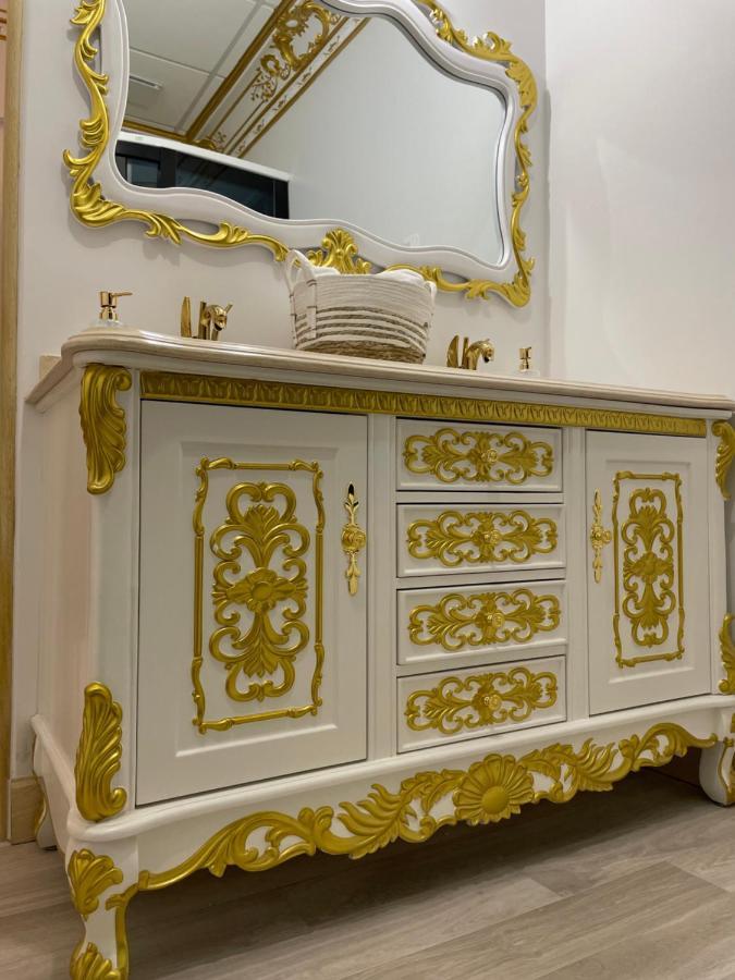 Suite Imperiale Eglise Du Couvent ナルボンヌ エクステリア 写真